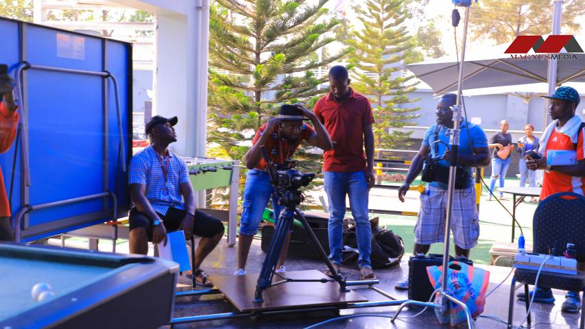 Behind the scene- Somebody makes the motion picture happen